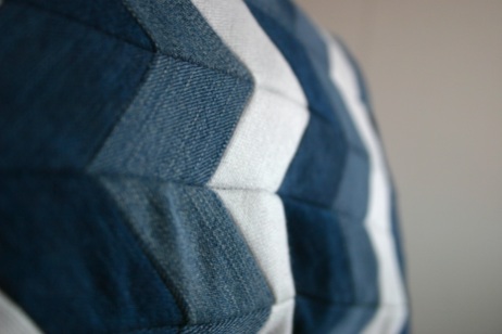 diy chevron pattern denim cushion out of old jeans and linen fabric